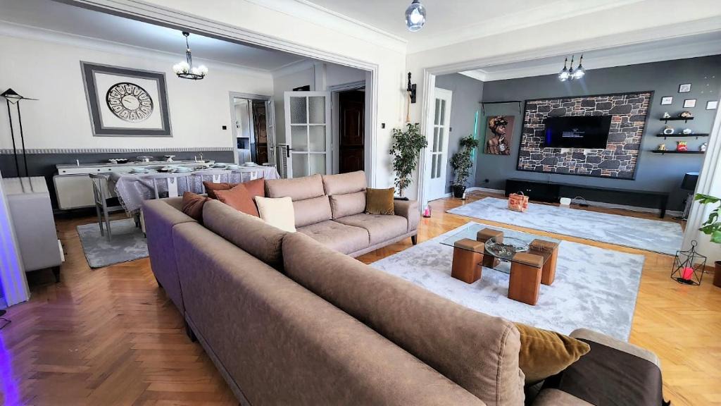 Sisli Apartment | Şişli Center 4+1 Luxury Design Modern Renovated