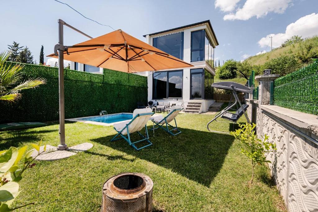 Dilovasi Villa | 4-Deluxe Villa with Heated Private Pool