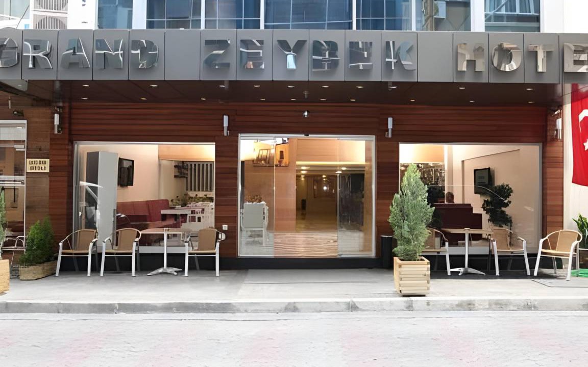 Izmir City Centre Hotel | 60 m² Hotel ∙ 9 guests