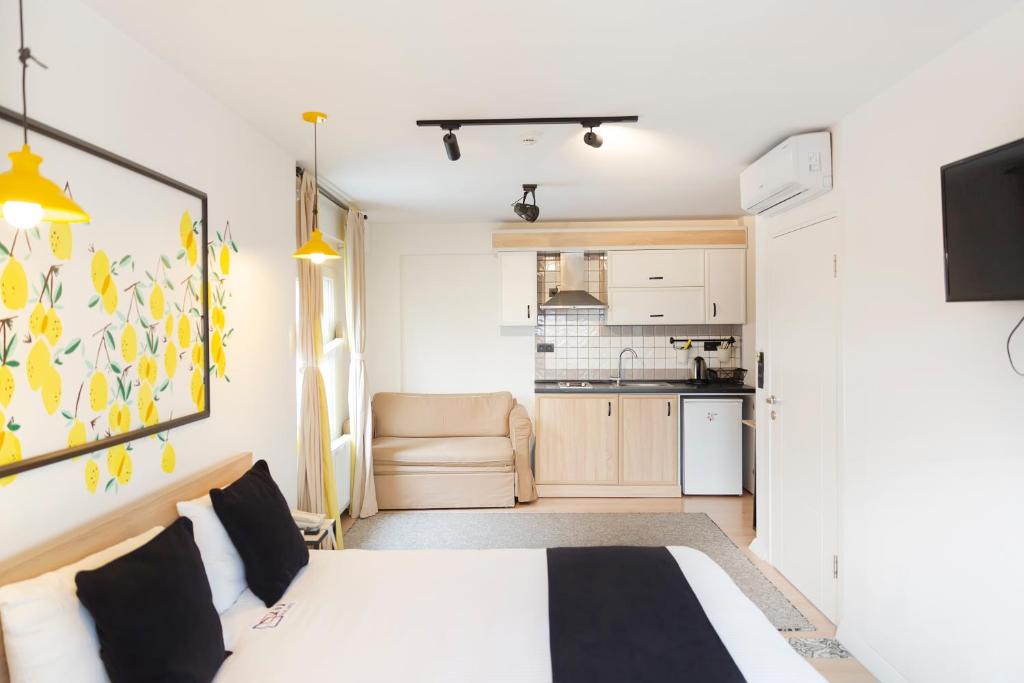 Old Town Apartment | Ada Apart