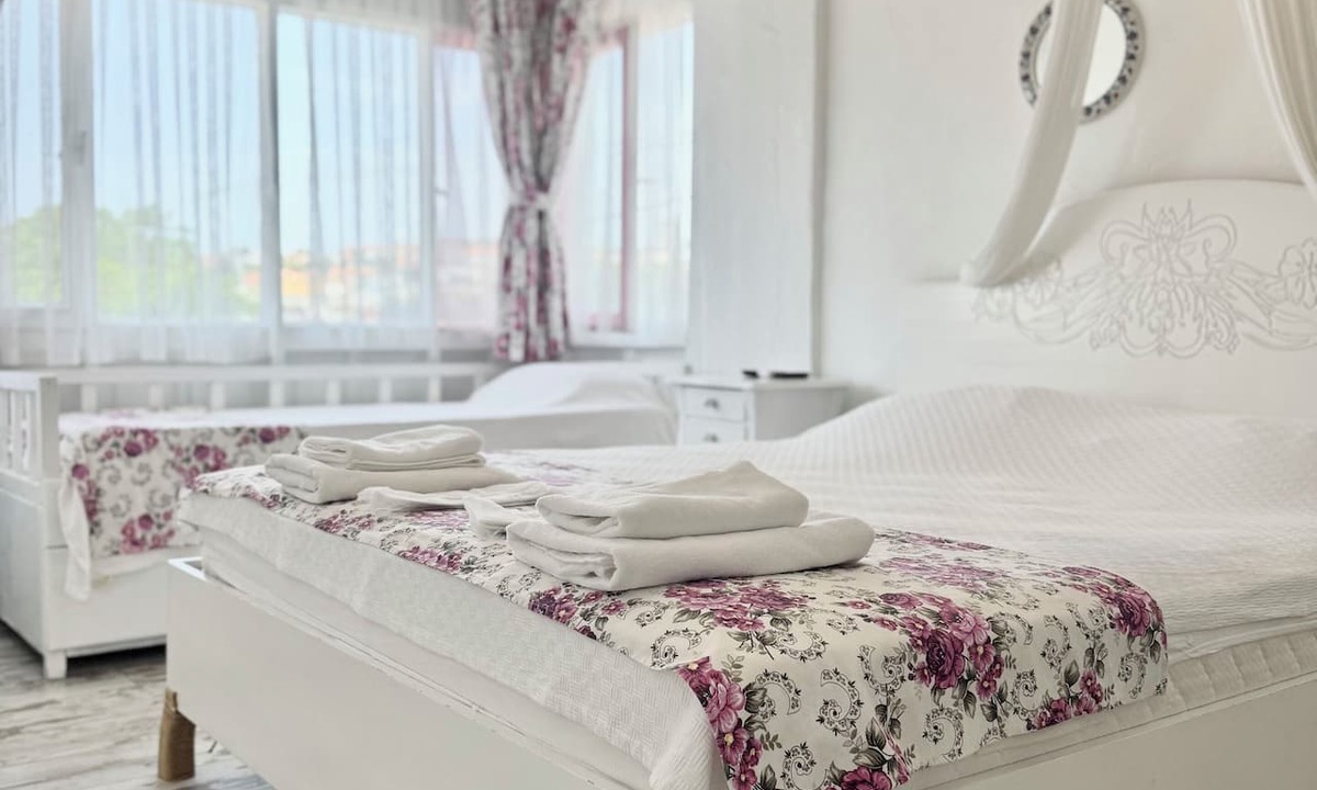 Tokoglu Hotel | Aisem By Hire Alacati