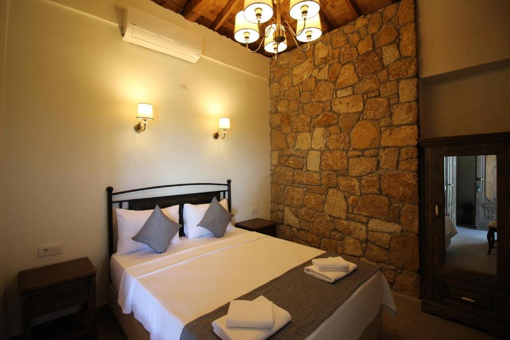 Bozcaada Hotel | Bozcaada Defne Bağ Evi