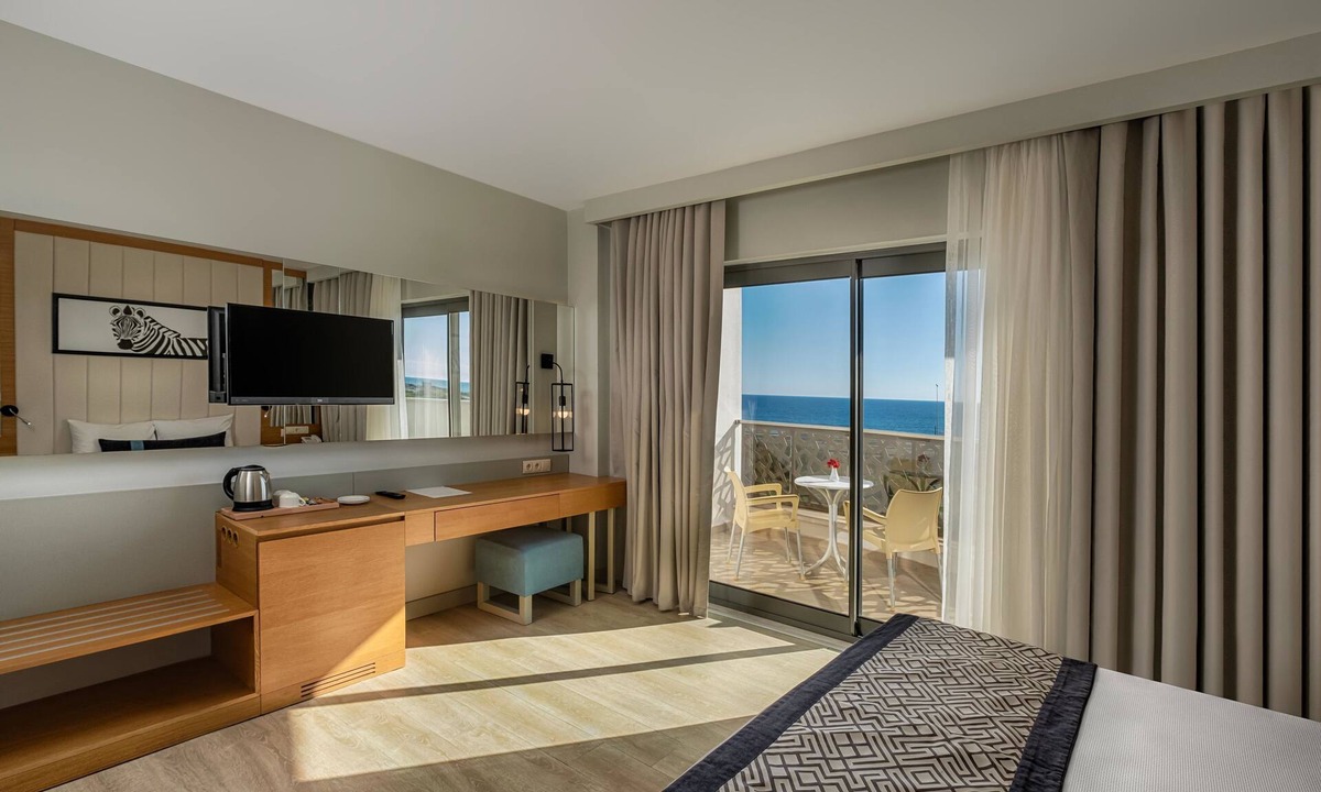 Cenger Hotel | Calido Maris Hotel