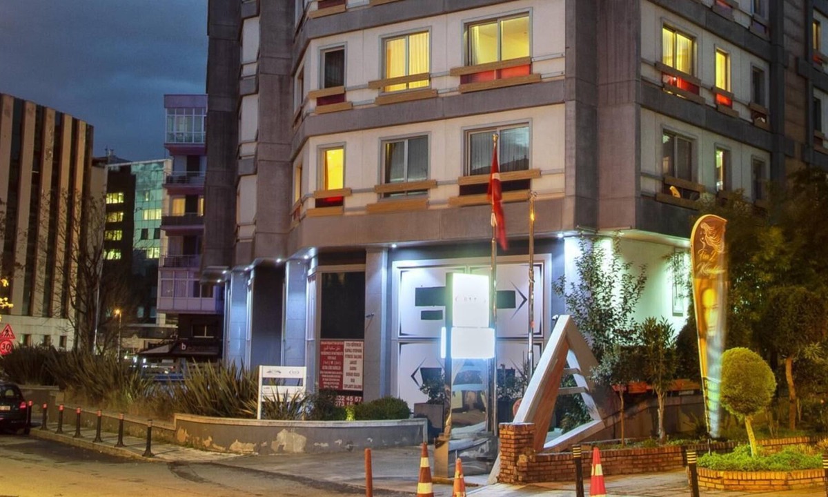 Gayrettepe Apartment | Central and Luxury Residence in Istanbul Besiktas