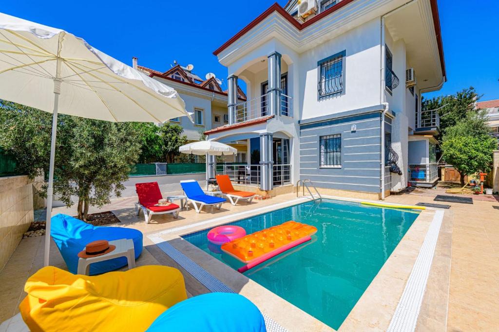Fethiye City Center Villa | Colorful Villa with Private Pool near Calis Beach in Fethiye