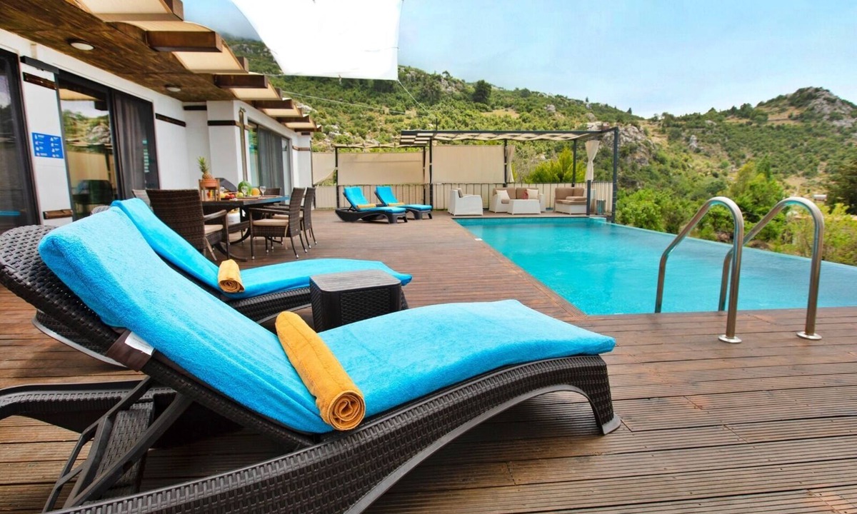 Islamlar Villa | Contemprorary 205 m2 Villa and 135 m2 wooden deck around pool