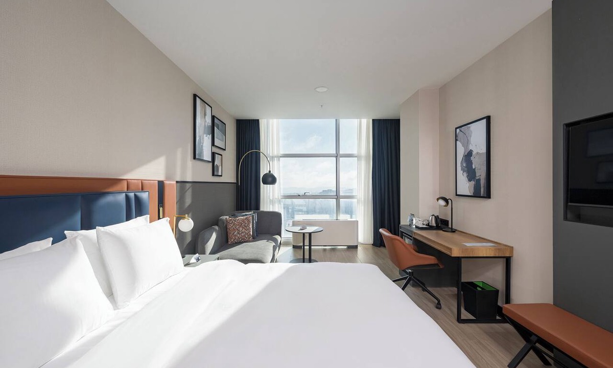 Buyukcekmece Hotel | Crowne Plaza Istanbul West by IHG
