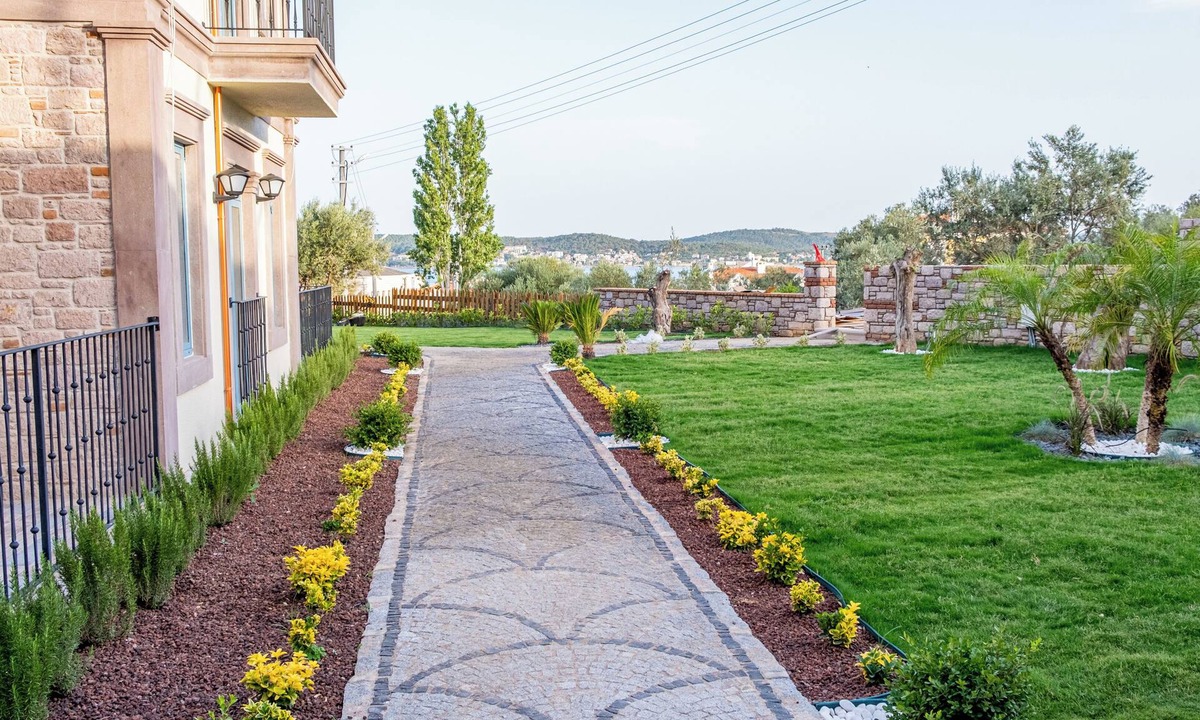 Mithatpasa Hotel | Cunda Nisa Otel