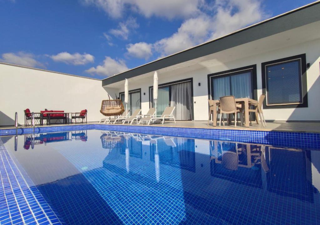 Uzumlu Villa | Deveci 3-4 - 2 Bedroom Holiday Villa in Kalkan