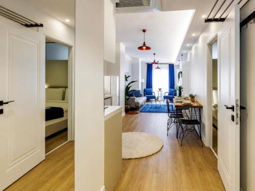 Cihangir Apartment | Elegant 3 Bedroom Apt Near Taksim At Monnas Suite