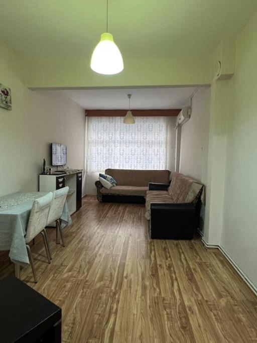 Fatih Apartment | Fatih’in merkezinde 2+1 konforlu yüksek giriş daire