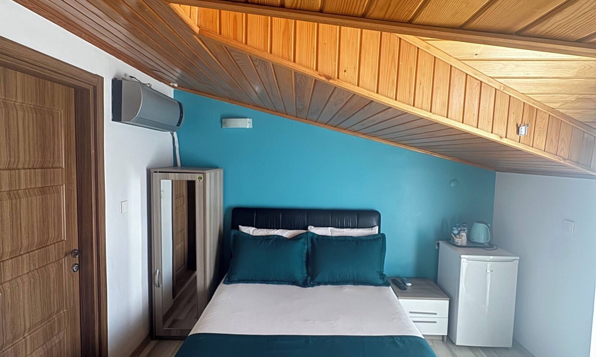 Ezine Hotel | Geyikli Berfin Otel