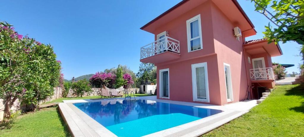 Gocek Villa | Gocek Dağ Manzaralı Doğa İçinde Havuzlu Villa