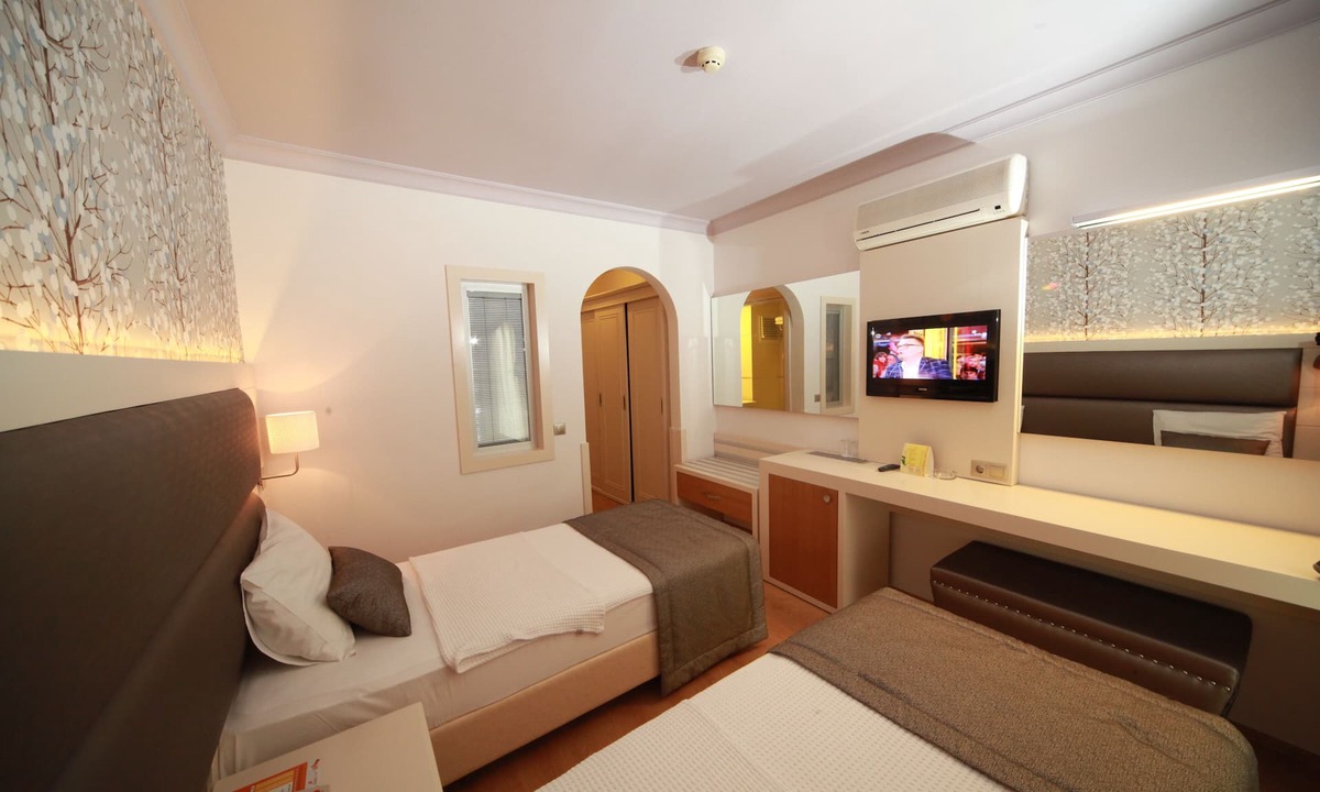 Marmaris City Center Hotel | Grand Hotel Faros