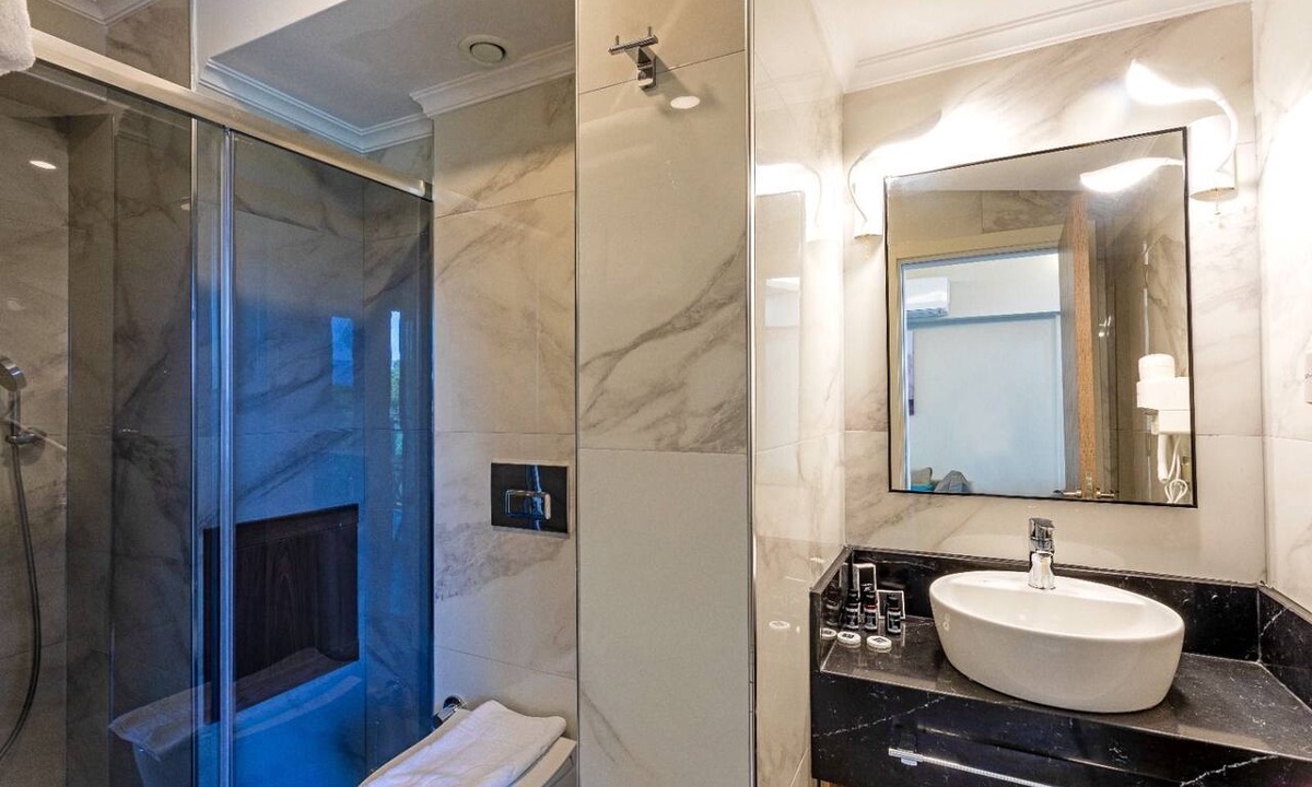 Gulluk Hotel | Gulluk Yali Boutique Hotel