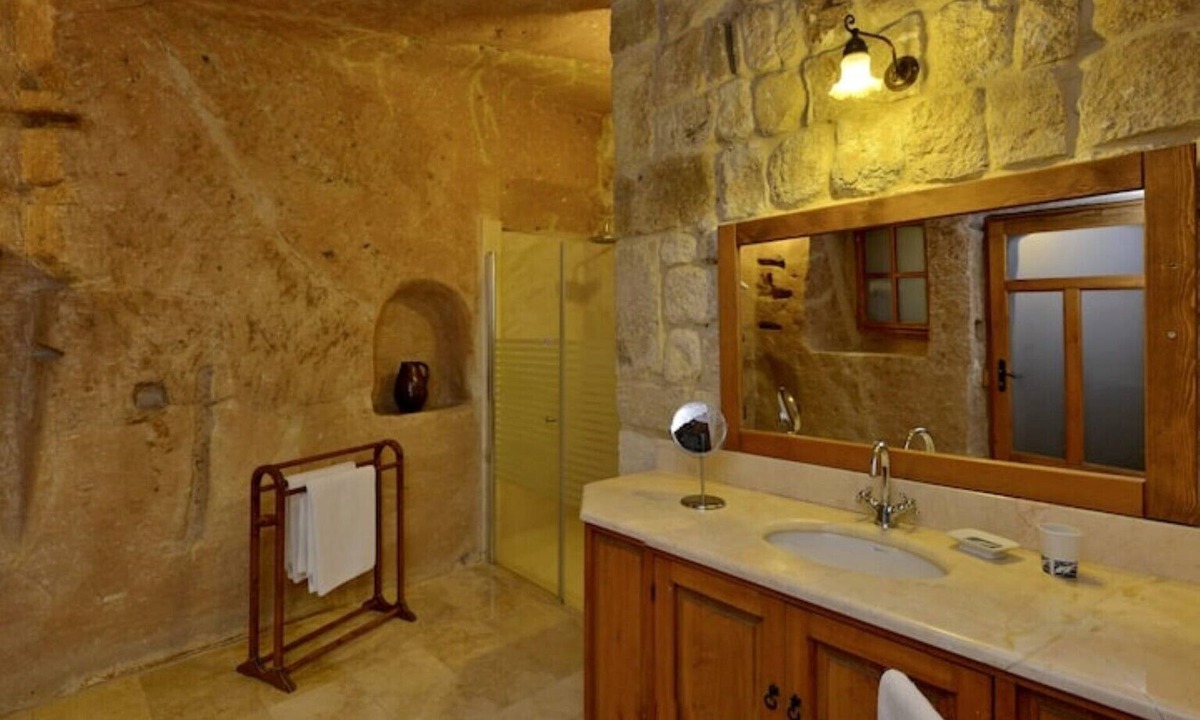 Urgup House | Hideaway Cave House with Garden
