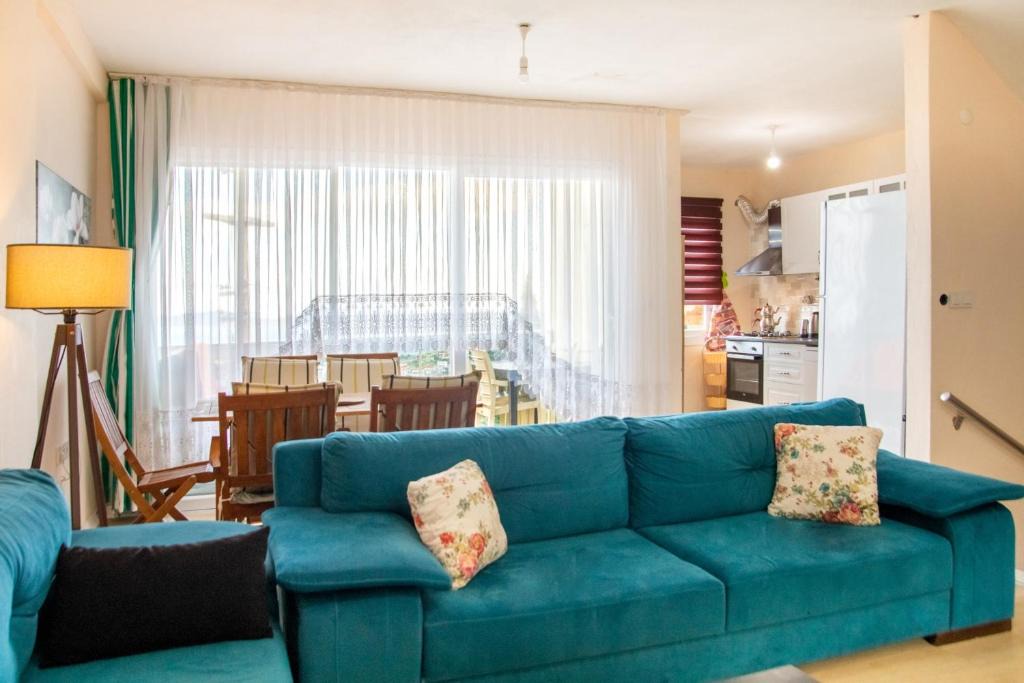 Karaburun Villa | House in Mordogan with Sea and Mountain View