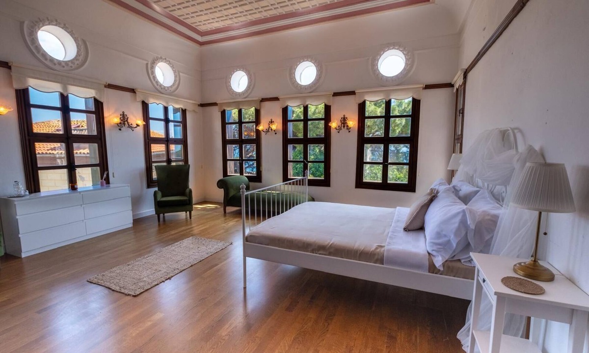 Altinoluk Hotel | Konak 1927
