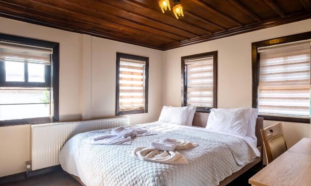 Kiyikoy Hotel | Konak Butik Hotel Papazin Evi