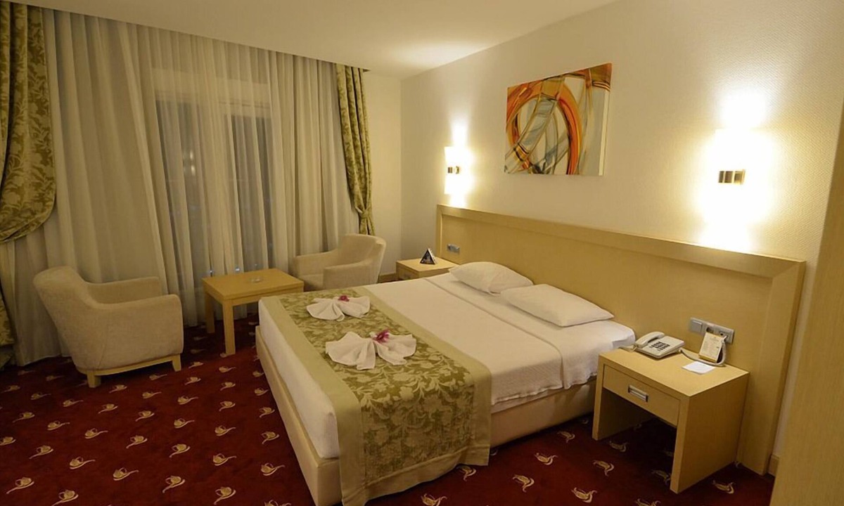 Kumkuyu Hotel | Lamos Resort Hotel & Convention Center