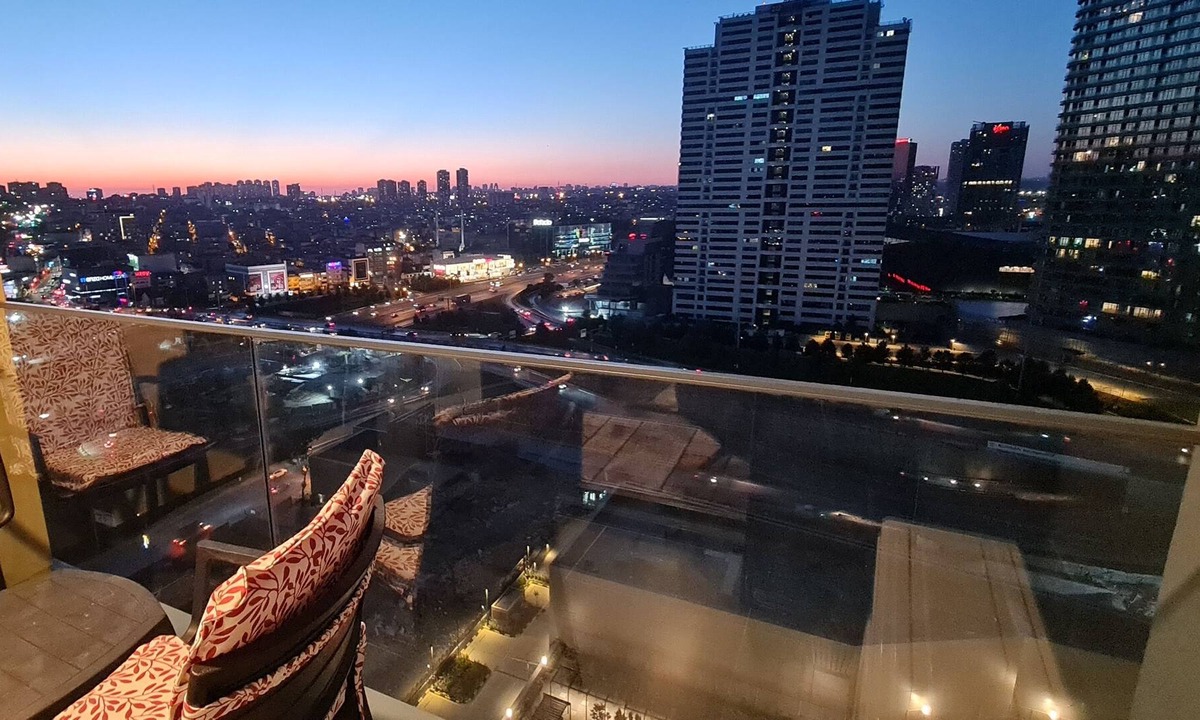 Bagcilar Apartment | lovely one bed room apartment with garden and pool
