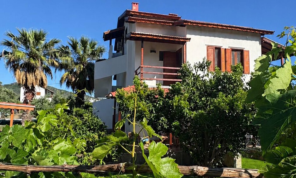 Karabaglar House | Mandarin Garden Houses- Villa Mandarin