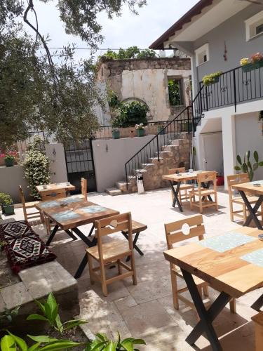 Ayvalik City Center House | OTELIA PANSIYON
