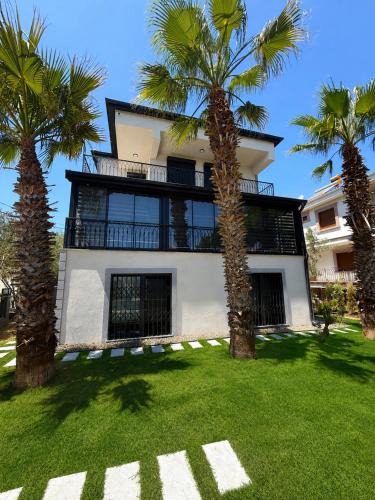 Ayvalik Apartment | Pearl Mansion-2 Sea View 3BR Duplex Villa, Near Seaside in Cunda