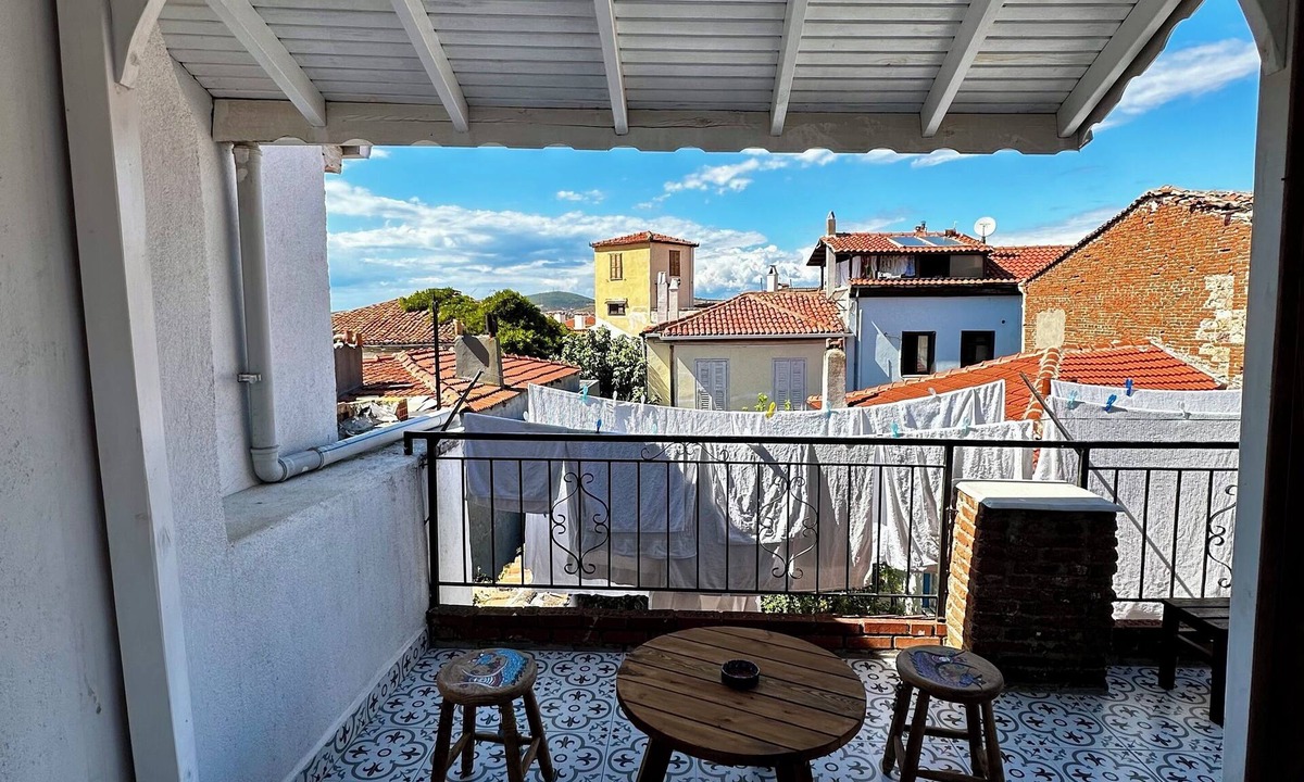 Ayvalik City Center House | Sahmeran Pansiyon