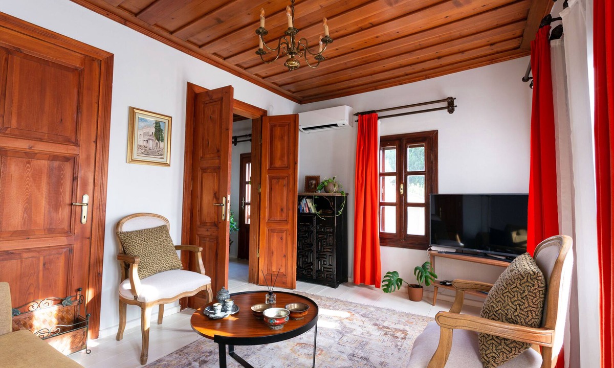Ayvalik House | Sayılgan Guest House Ayvalık Greek House in the Center