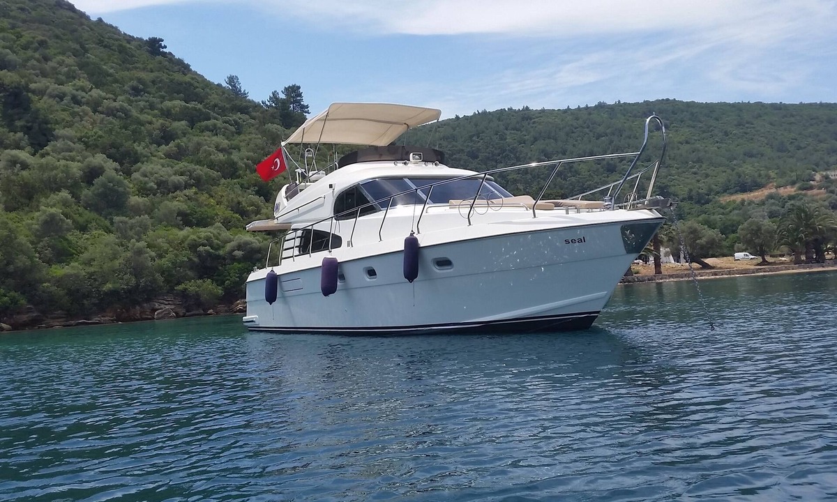 Liman Mahallesi Boat Rental | Seal Motor Yacht available for day & multiday rentals in Antalya