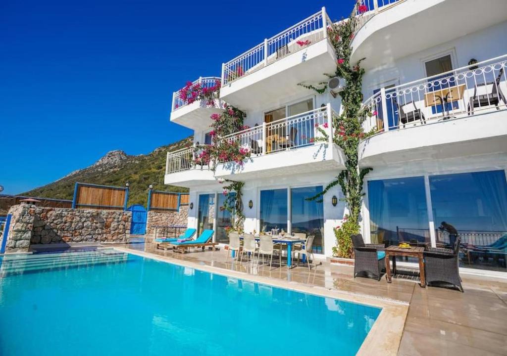 Kalkan Villa | Seaview Villa with Jacuzzi for 8 People in Antalya, Kaş - AWZ 128