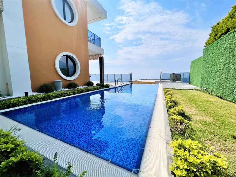 Kargicak Villa | Sleeps 8 Comfortable and Modern Villa AWZ 282