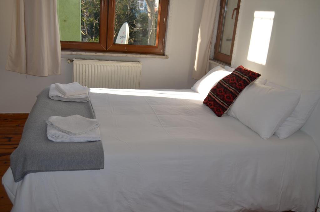 Taksim Apartment | Spacious apartment Ö-3 with two bedrooms near Taksim