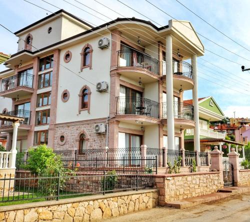 Ayvalik Hotel | Stone Hill Hotel