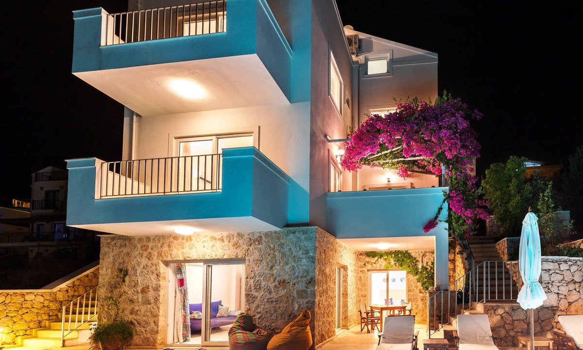 Kalkan Villa | Stunning villa with private pool 150 mtrs from the sea in beautiful Kalamar Bay
