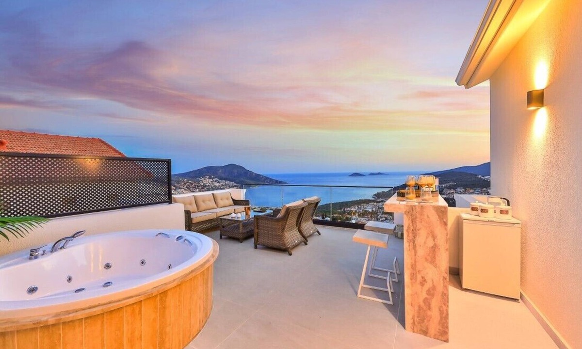Kalkan Villa | Stylish 4 Bedroom villa in Kalkan, Private Pool, great sea views