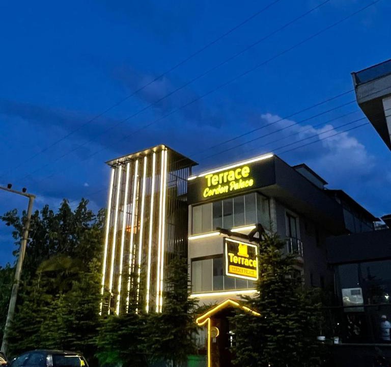Serdivan Bed & Breakfast | Terrace Cordon Palace