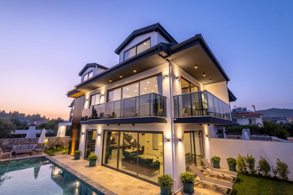Ciftlik Villa | Villa Akrovea