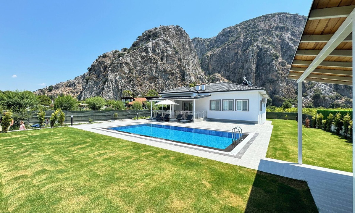 Dalyan Villa | Villa Defne 2 Bedroom with Private Pool and Big Garden in Dalyan