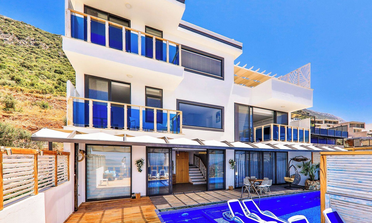 Kalkan Villa | Villa Jilda has wonderfull sea view .amazing sunset