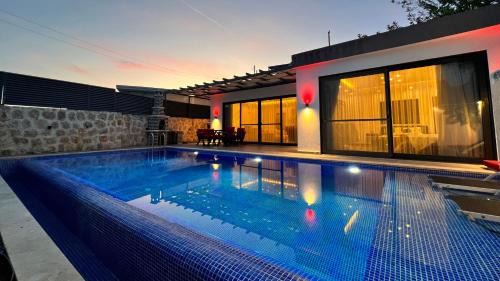 Uzumlu Villa | Villa Lantana