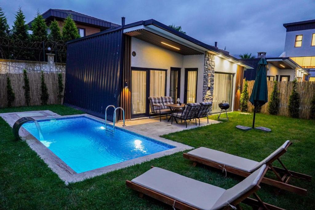Sapanca Bed & Breakfast | Vital Home Sapanca Isıtmalı Havuzlu Villa&Bungalov