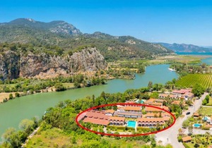 140 m² Villa ∙ 2 bedrooms ∙ 5 guests