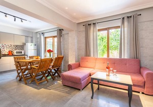 140 m² Villa ∙ 2 bedrooms ∙ 5 guests
