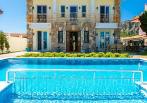 240 m² Villa ∙ 5 bedrooms ∙ 10 guests
