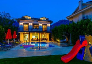 Blue - 4 Bedroom Holiday Villa in Hisarönü