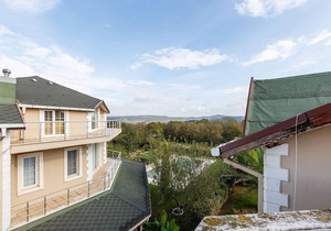 Charming Villa with Pool and Garden in Gebze