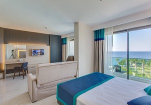 Falcon Hotel