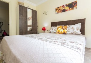 Location - Location - Location ,Oldtown-Baazar